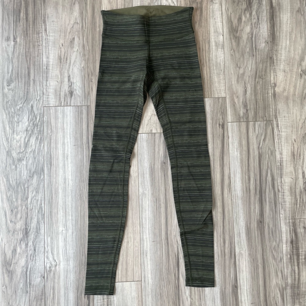 Lululemon leggings size 4
